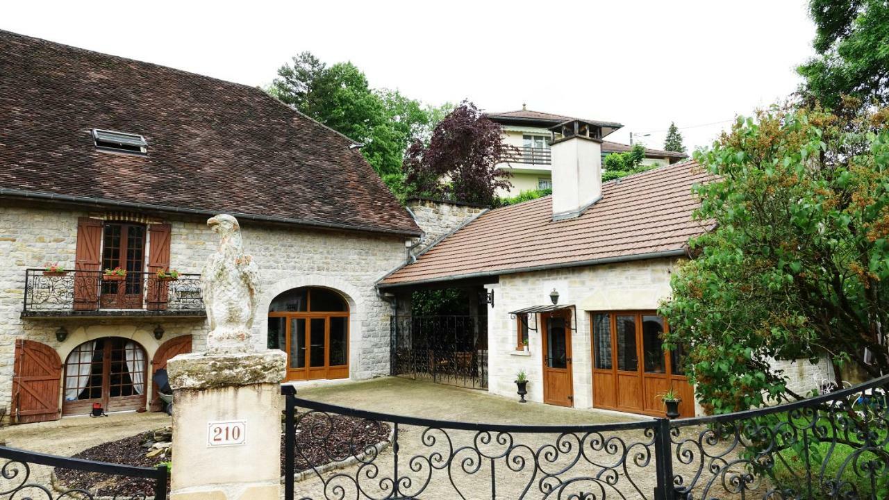 Le Vieux Pressoir Apartment Saint-Germain-les-Arlay Exterior photo
